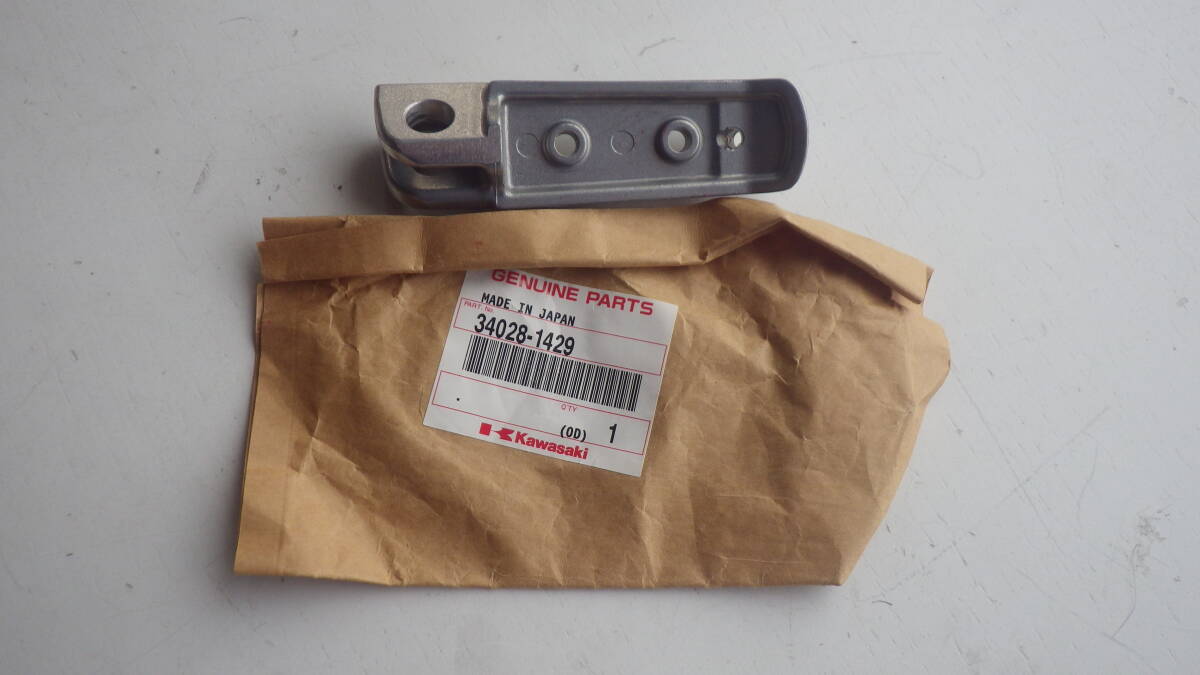 A079 カワサキ ステップ 34028-1429とセンサー 新品 拍卖