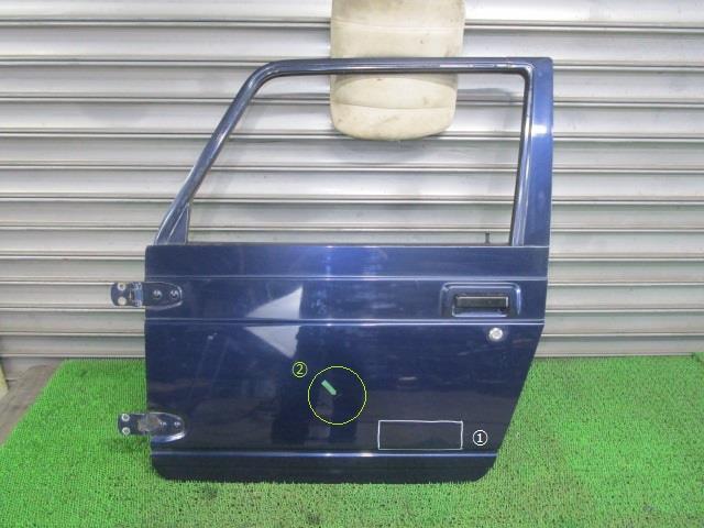 ジムニー V-JA11V 左フロントドア 68002-83C01 Y29 スキューバーブルーM /40943拍卖