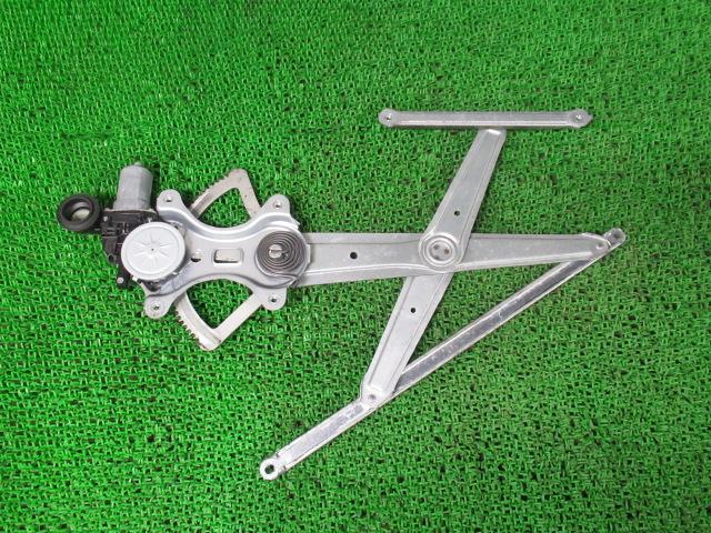 ポルテ CBA-NNP11 右フロントドア パワーウィンドモーター レギュレータモーター 69801-52110 デンソー 85710-58010 /41045拍卖