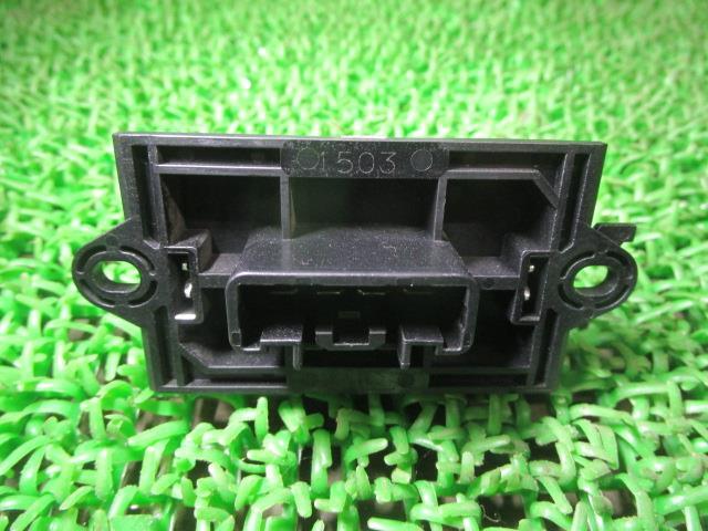 ノート DBA-E11 ヒーターレジスター エアコンレジスター 27150-ED000 /41030拍卖