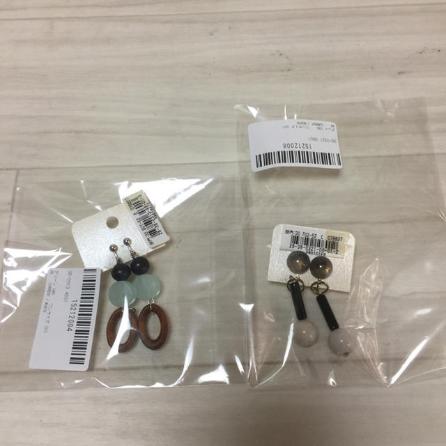 新品イヤリング2点セット定価1728円+定価1620円拍卖