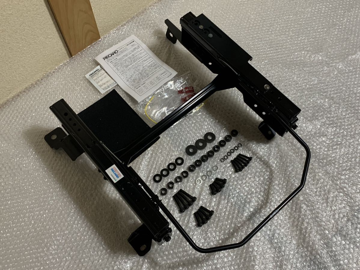 RECARO ムーヴ / ステラ LA100 / LA110 / LA150 シートレール 運転席側 中古品拍卖