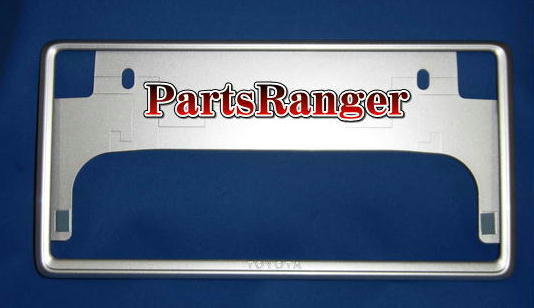 トヨタ純正 ナンバーフレーム 光沢無しプラスチックシルバー 社名有り拍卖