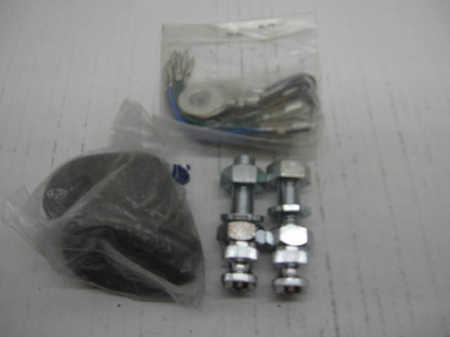 DAYTONA デイトナ ウインカー取り付けステーセット 21696 未使用品 ボルト・説明書欠品 ZRX400(~’94)拍卖