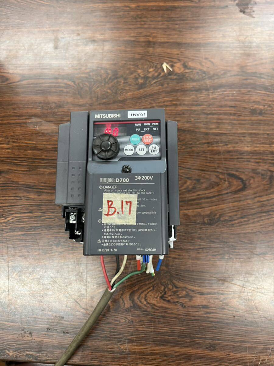 B17 三菱 インバーター MITSUBISHI FR-D720-1.5K拍卖