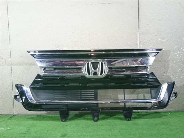 JF3 NBOXカスタム フロントグリル(35633)拍卖