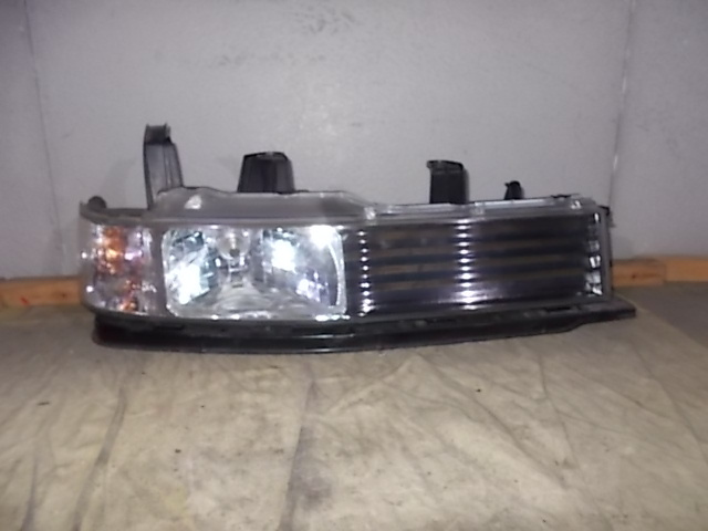 JD1後期 ザッツ 右ヘッドライト(162899)拍卖
