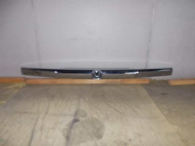 JF1 NBOXカスタム リアゲートガーニッシュ(159149)拍卖