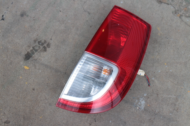 MF22S MRワゴン 右テールランプ 220-59124(23580)拍卖