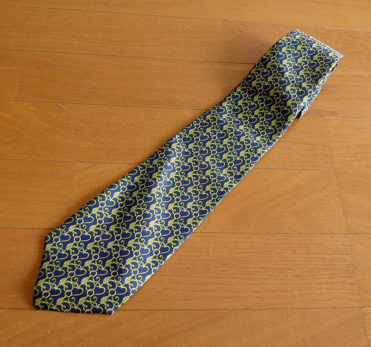 美品 FENDI フェンディ ネクタイ シルク100% イタリア製拍卖