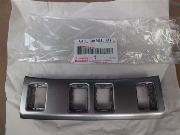 【未使用 トヨタ 純正】 アルファード/ヴェルファイア 20系 2011- 2015 コンソール パネル UPR RR拍卖