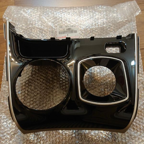 【未使用 トヨタ 純正】 ノア ヴォクシー エクスファイア 80系 インストルメントクラスタフィニッシュパネル CTR LWR拍卖