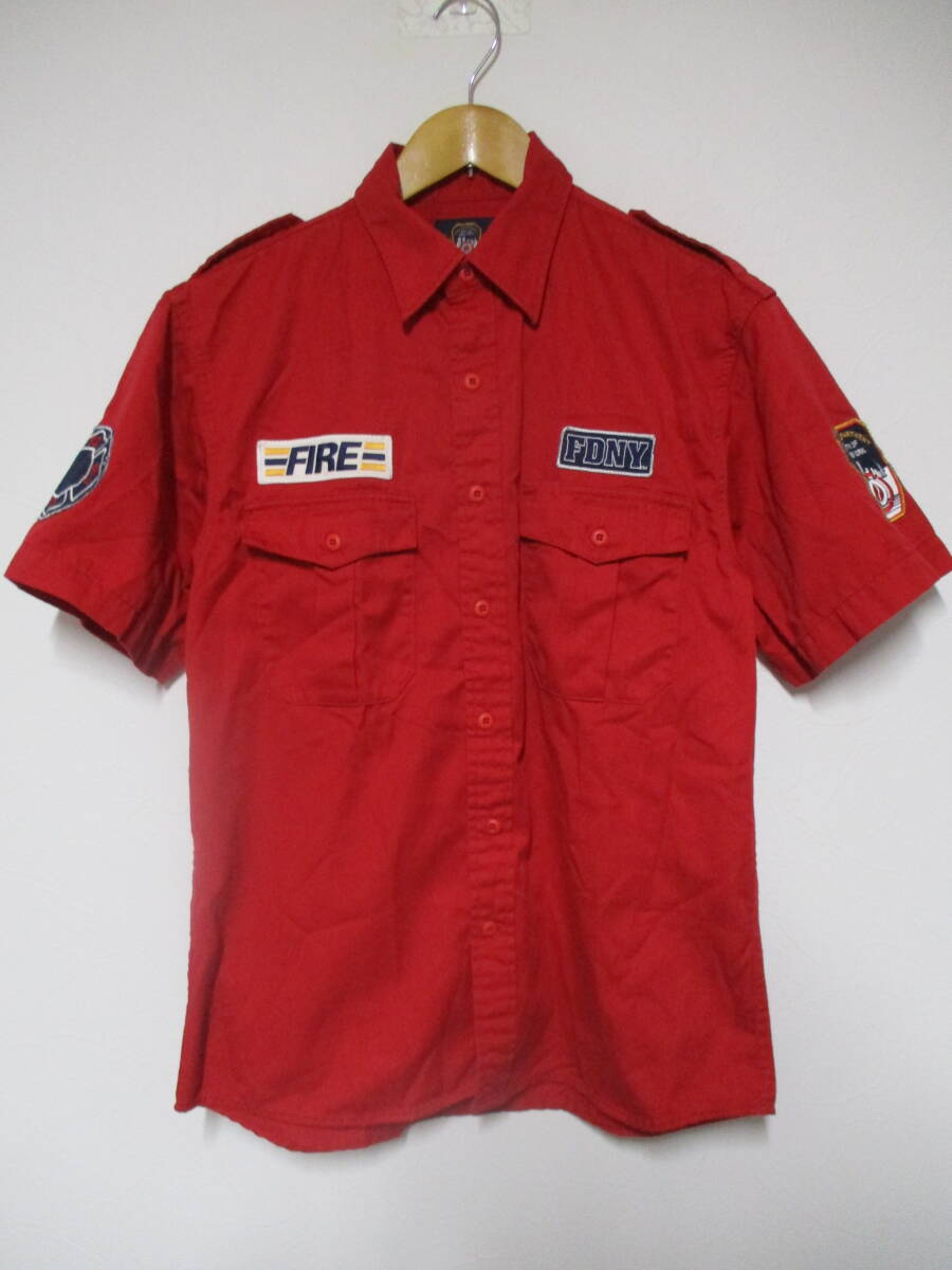 FDNY ニューヨーク消防署 KEEP BACK 200 FT. 半袖シャツ Mサイズ拍卖