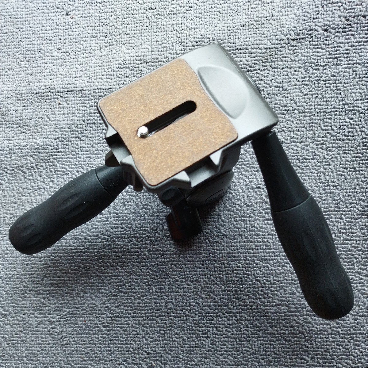 【値下げしました】ハクバ HAKUBA Pro用三脚雲台 マグネシウム合金 PH-G75 未使用拍卖