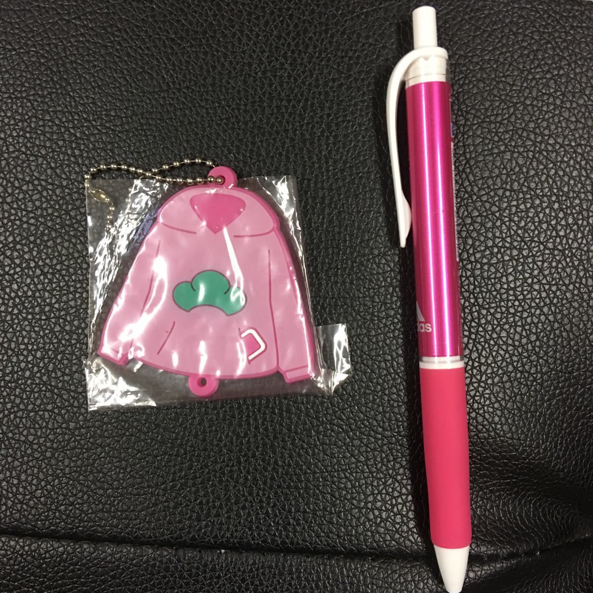 おそ松さん、ラバーチャーム、ピンクのパーカー拍卖