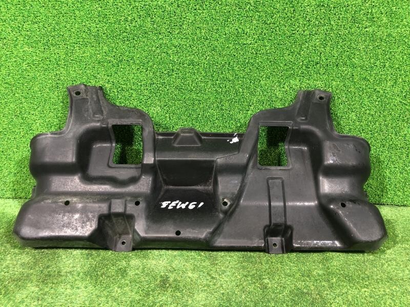 SUZUKI スズキ エブリィワゴン 純正 エンジンアンダーカバー DA64W エブリー 71441-68h0 ENGINE UNDERCOVER ID:2593拍卖