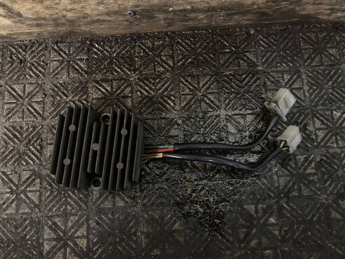 HONDA CB250 RS-Z MC02 レギュレータ 神戸発 A138-34 ※動作未確認拍卖