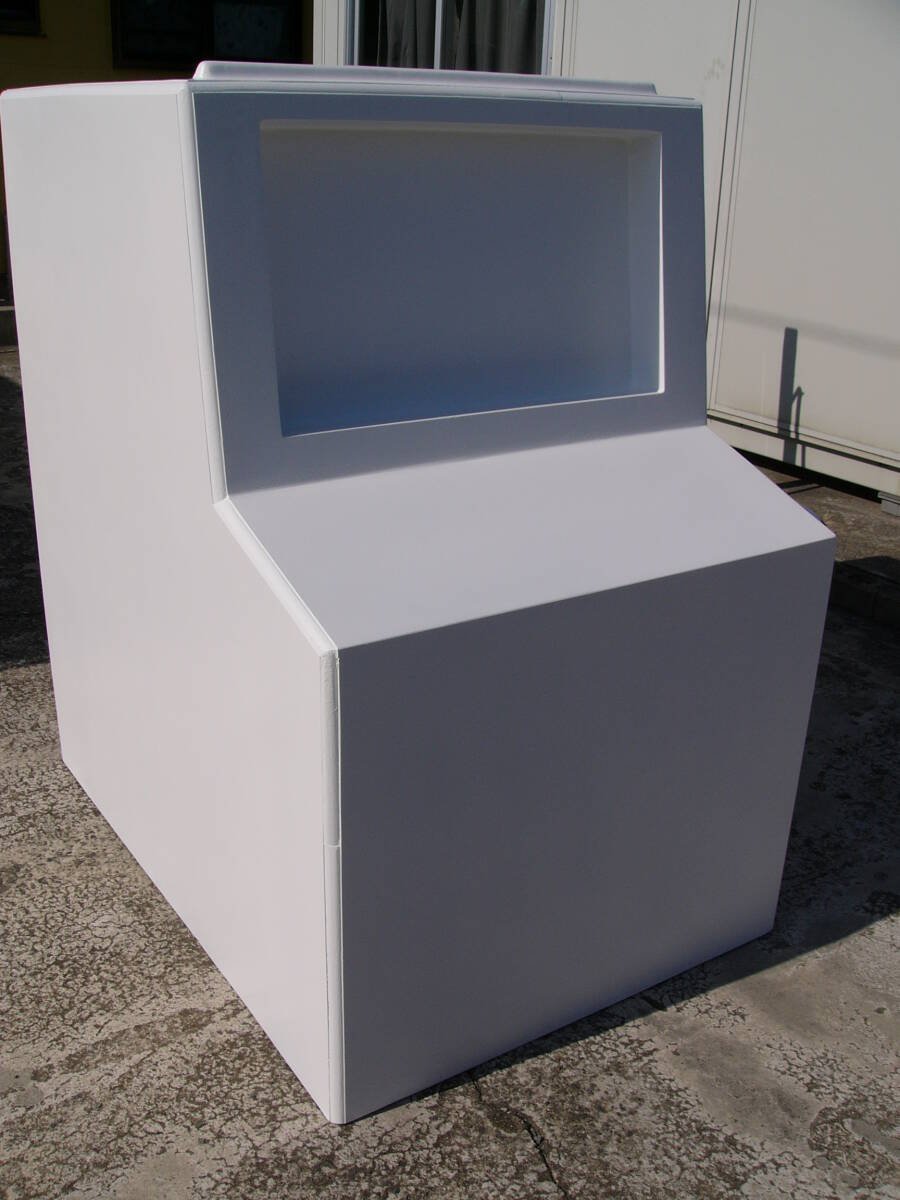 遊漁船 ブリッジ 運転台 センター コンソール:トイレ設置: 釣り船 和船 ボート:操舵:GPS・魚探ボックス 寸法等、相談の上拍卖