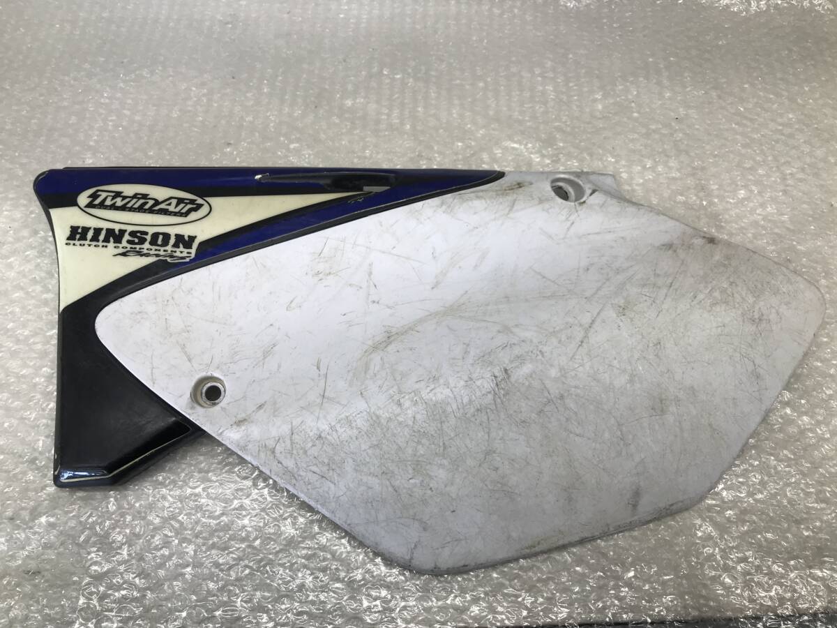 □□2401-171G スタート即決!ヤマハ YZ250 純正 左 サイドパネル サイドゼッケン ゼッケンパネル拍卖