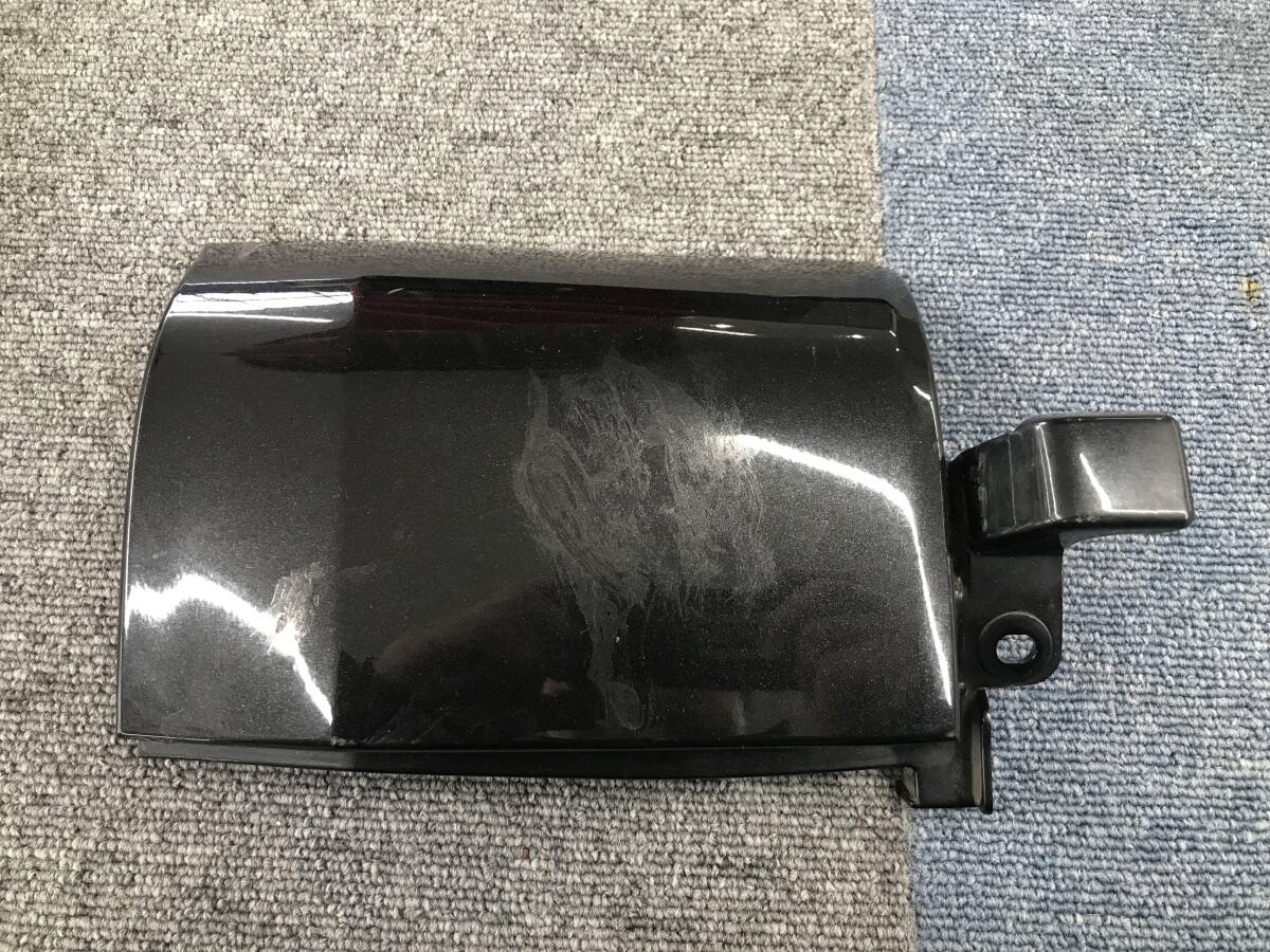 □□2403-HT7 スタート即決!トヨタ純正 200 ハイエース リア コーナーパネル リアパネル ブラックパール 右 運転席 52165-26020拍卖