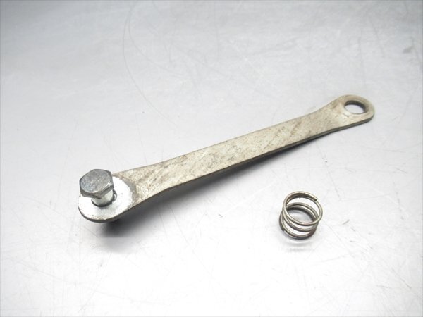 I1R6-0306 スズキ K50 ブレーキトルクロッド 純正品 【K50-372~ 6V車 動画有】拍卖