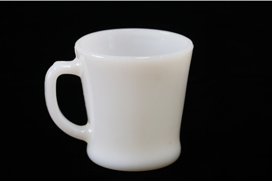 tbw35-4 ヴィンテージ極美品 Fire-king(ファイヤーキング) ホワイト Dハンドル マグカップ 1960年代前期拍卖