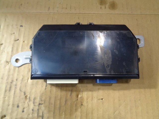 セレナ FNC26 ハイウェイスター スライドドアコントローラー 右 純正【送料込み】拍卖