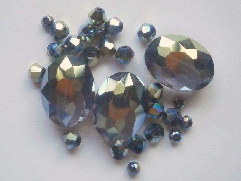 ガラスビーズ★オーバル★マルチ系★4拍卖