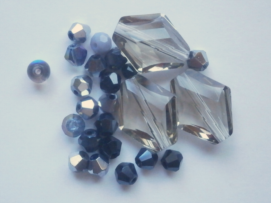 ガラスビーズ★ひし形★ブラック系★C拍卖