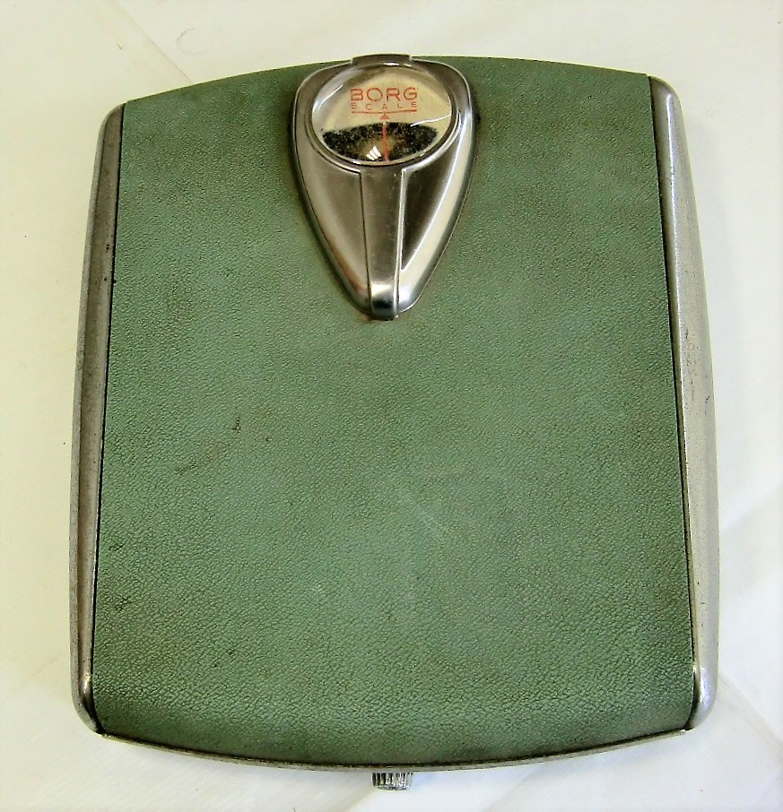 アンティーク・ AMERIKA. 体重計 RETRO a拍卖