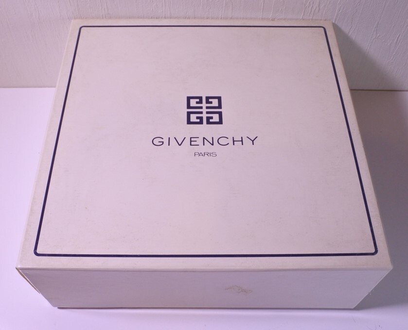 GIVENCHY ジバンシィ PARIS サラダボール 食器 洋食器 未使用 おしゃれ 20240317 sskwsj m 0317拍卖
