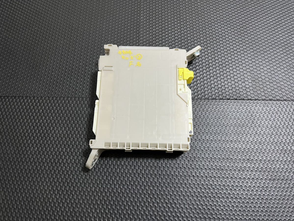 格安!! クラウン ハイブリッド GWS204 GRS204 ヒューズ ボックス FUSE BOX フロント 右 2 即発送!!拍卖