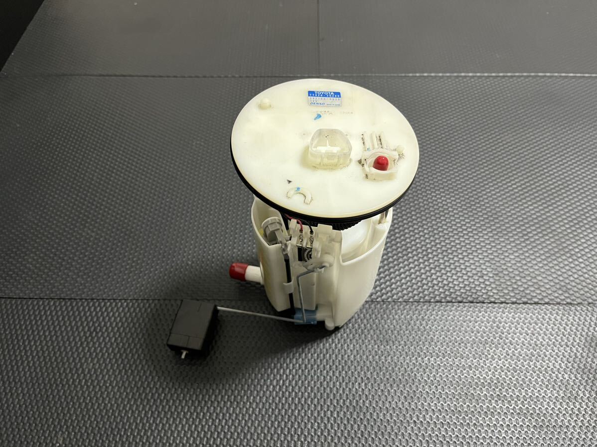 格安!! 210系 クラウン ハイブリッド アスリート AWS210 210系 フューエルポンプ 燃料ポンプ センサー 即発送!!拍卖
