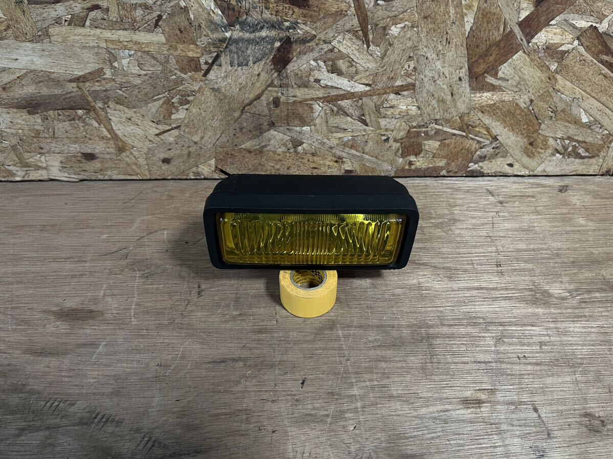 レア! 当時物!! 角形 イエロー フォグランプ 黄色 角型 ライト ゼファー400 XJR バリオス ZRX GS バブ CBX CBR Z2 FX GPZ カフェ旧車會2拍卖