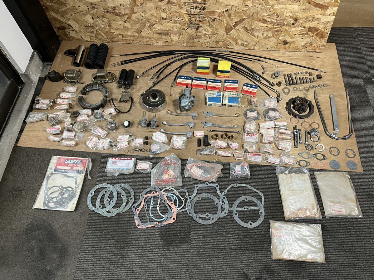 W1 W1S W1SA 650RS W3 超希少!! お宝! 当時物 純正 新品部品多数!! キャブレター ピストン 黄ばみレバー 電装類 ガスケットワイヤーZ2拍卖