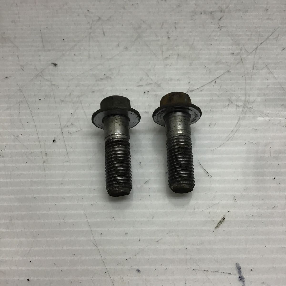 D62-14 ヤマハ ジグナスX 2型 SE44J ヤマハ シグナスX SE46J フロントブレーキキャリパーボルト 純正部品拍卖