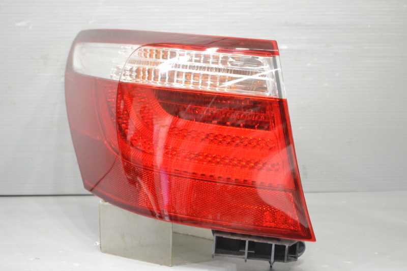 レクサス LS460 前期(USF40) 純正 コイト 破損無 取付OK 動作保証 左テールランプ テールライト 50-89 / 81560-50170 k080827拍卖
