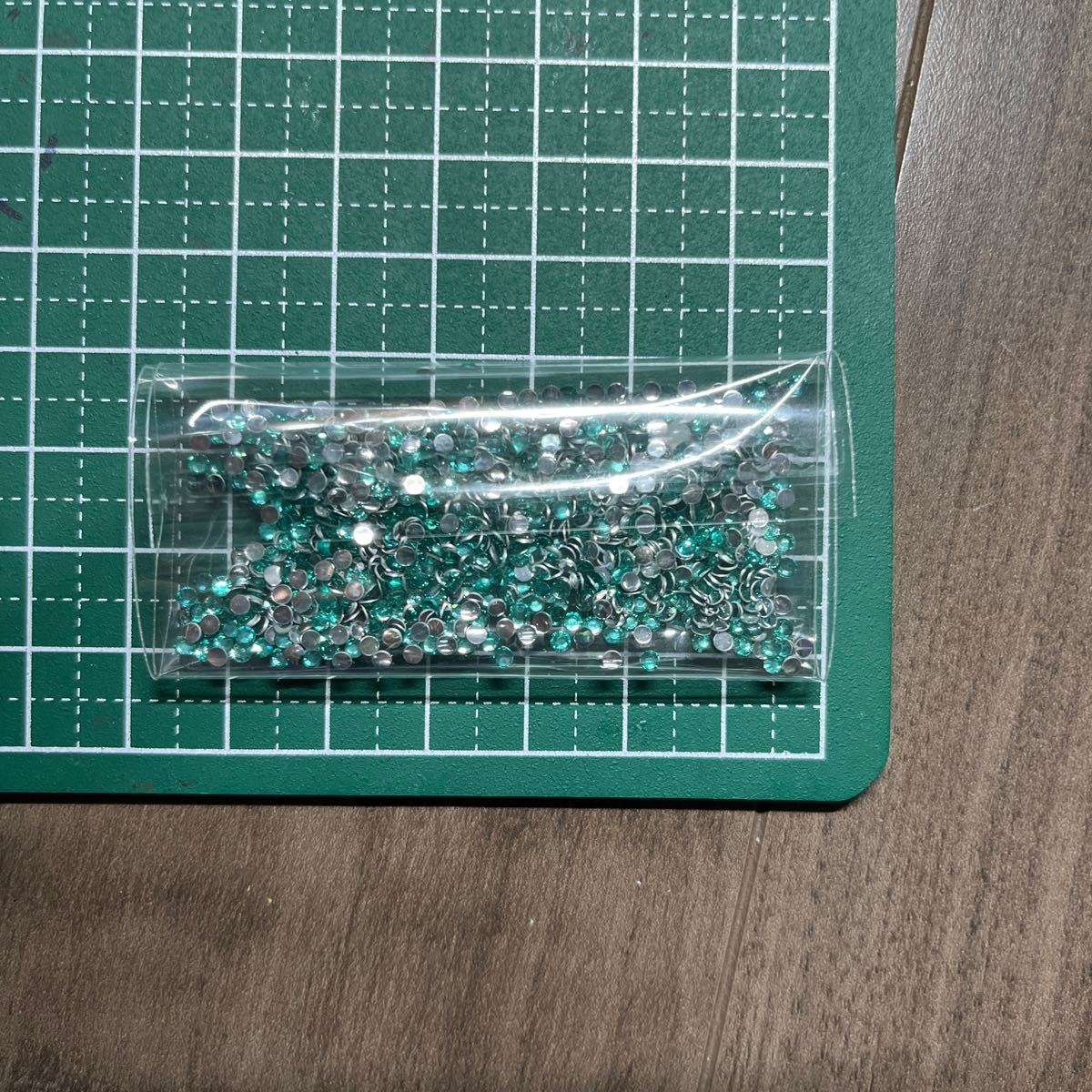 高分子ストーン アクア 2mm約500粒 ラインストーン デコパーツ拍卖