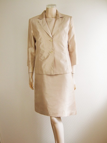 美品★セレモニー*光沢ベージュ系*霜降り風織り地*ノースリーブワンピース&ジャケット*軽やか薄手*入学式にも*大きいサイズ*13号.LL.42拍卖