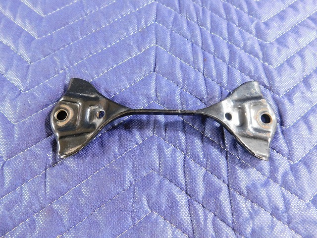 TC118◎ HR31 R31 スカイライン 日産 純正 バッテリーステー ブラケット拍卖