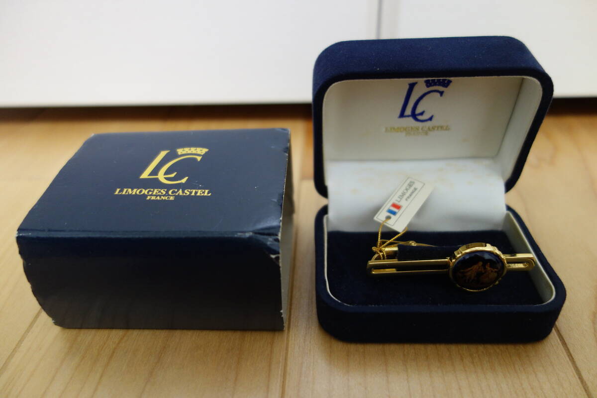 新品、未使用 LC(LIMOGES CASTEL) FRANCE ネクタイピン ケース付き拍卖