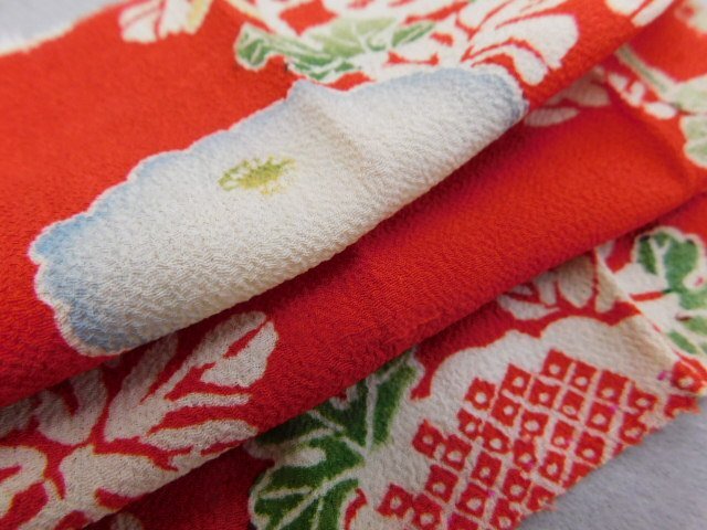 〔楽布〕P28697 縮緬 ハギレ 半巾 28cm×16cm 古布古裂 k拍卖