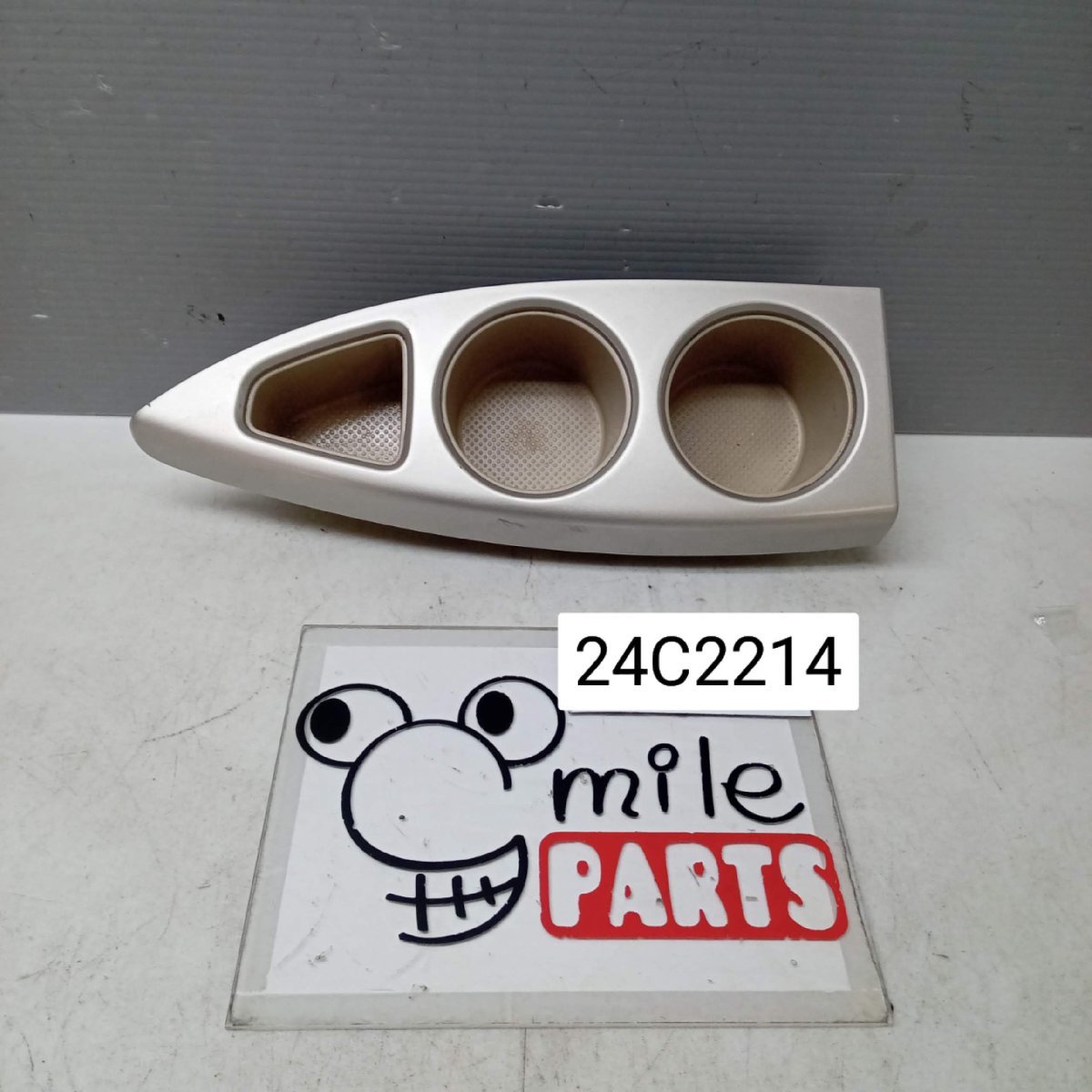 NNP10/NNP15 ポルテ 純正 2列目右側ドリンクホルダーのみ 1A7-9-1/24C2214*同梱不可拍卖