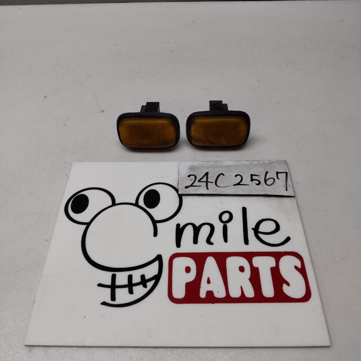 J111G テリオスキッド 純正 左右フェンダーマーカー 2Z6-26-2/24C2567*同梱不可拍卖