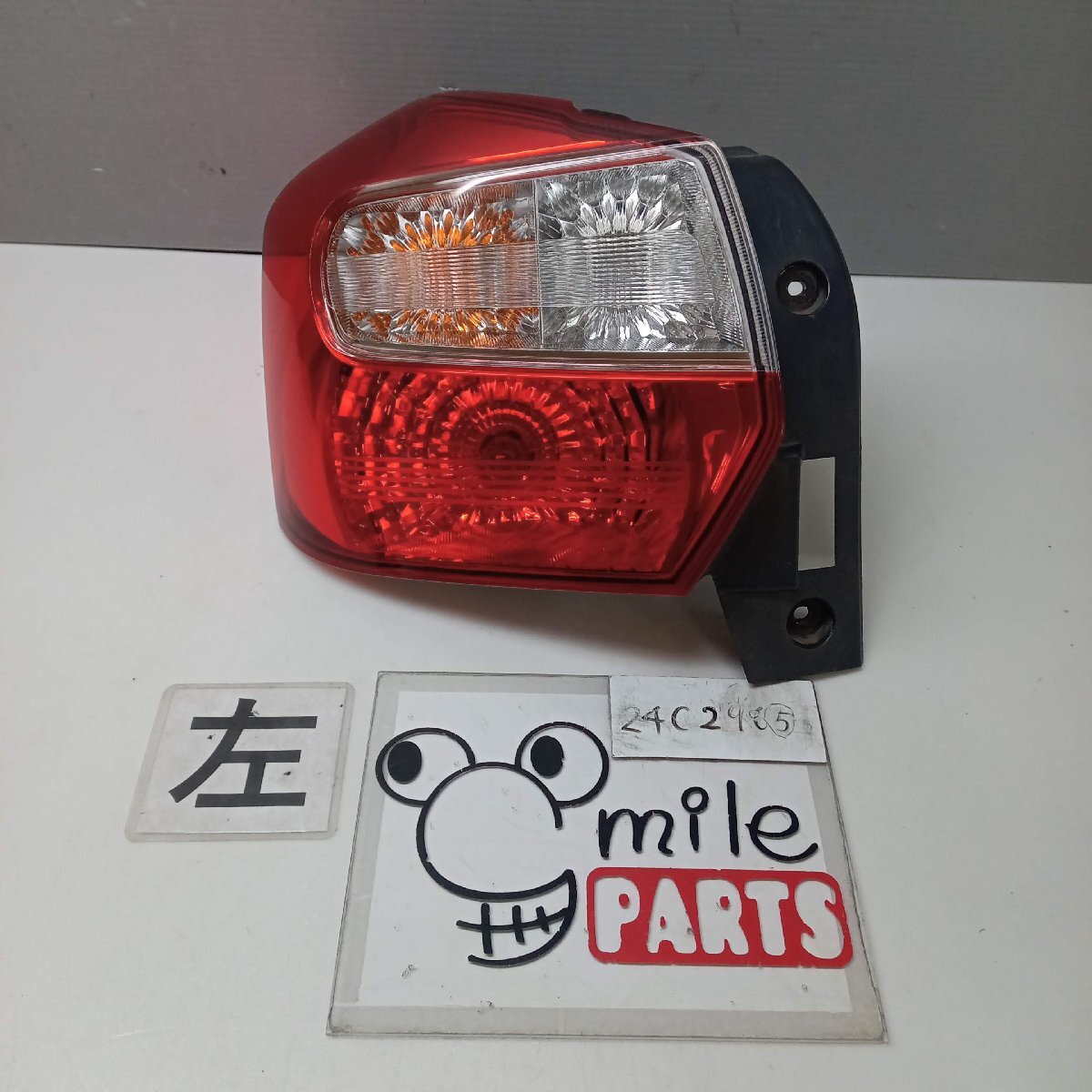 GP3 インプレッサ 純正 左テールランプ 2Z5-12-2/24C2965*同梱不可拍卖