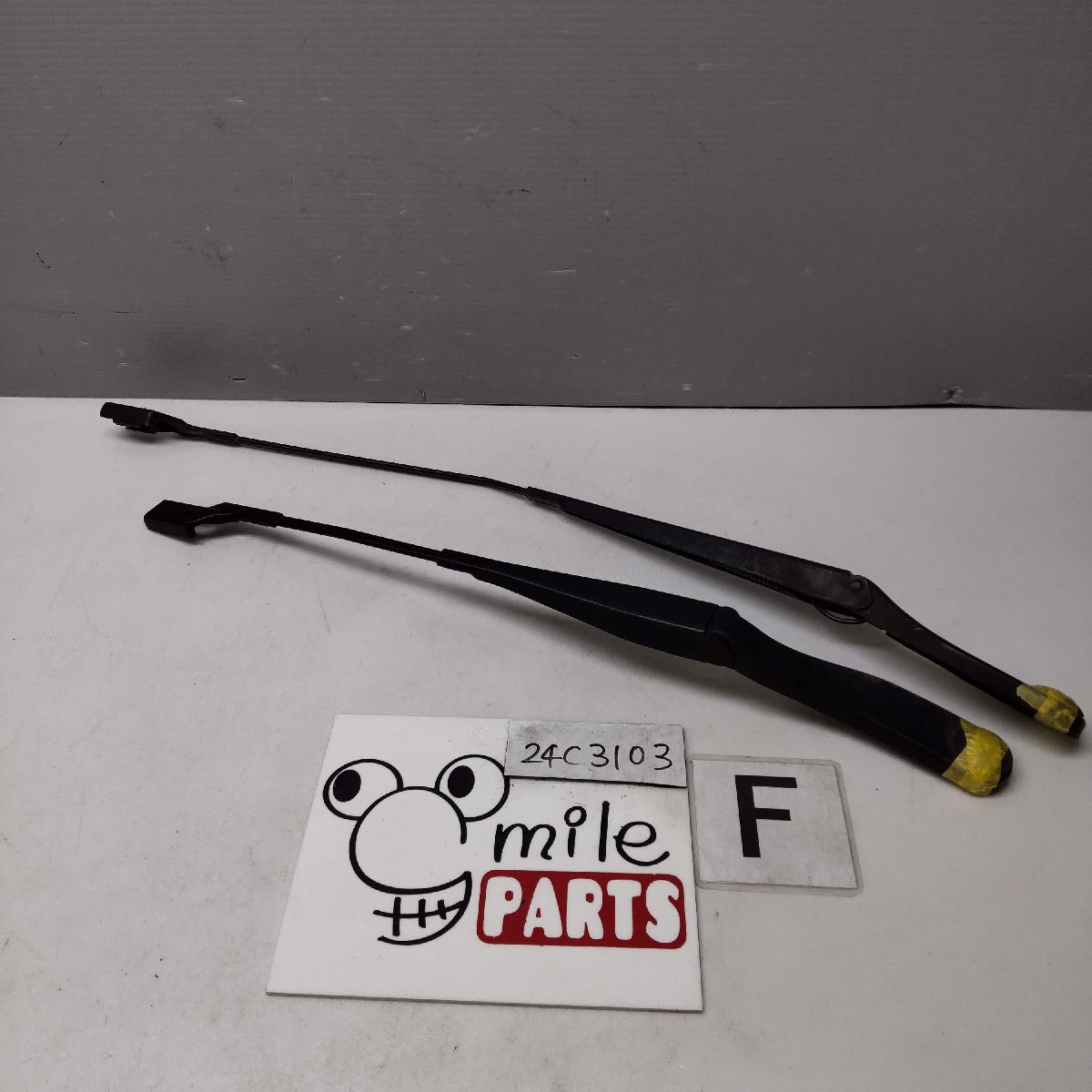 MB5244 ボルボ 純正 左右フロントワイパーアーム 1C5-8-3/24C3103*同梱不可拍卖
