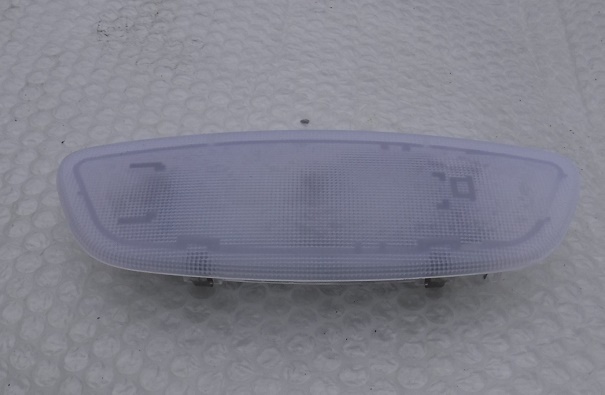 メルセデス ベンツW203リア ルームランプ室内灯リヤ ルームライトC180純正112M20 Cクラス部品取り車GF-203035拍卖