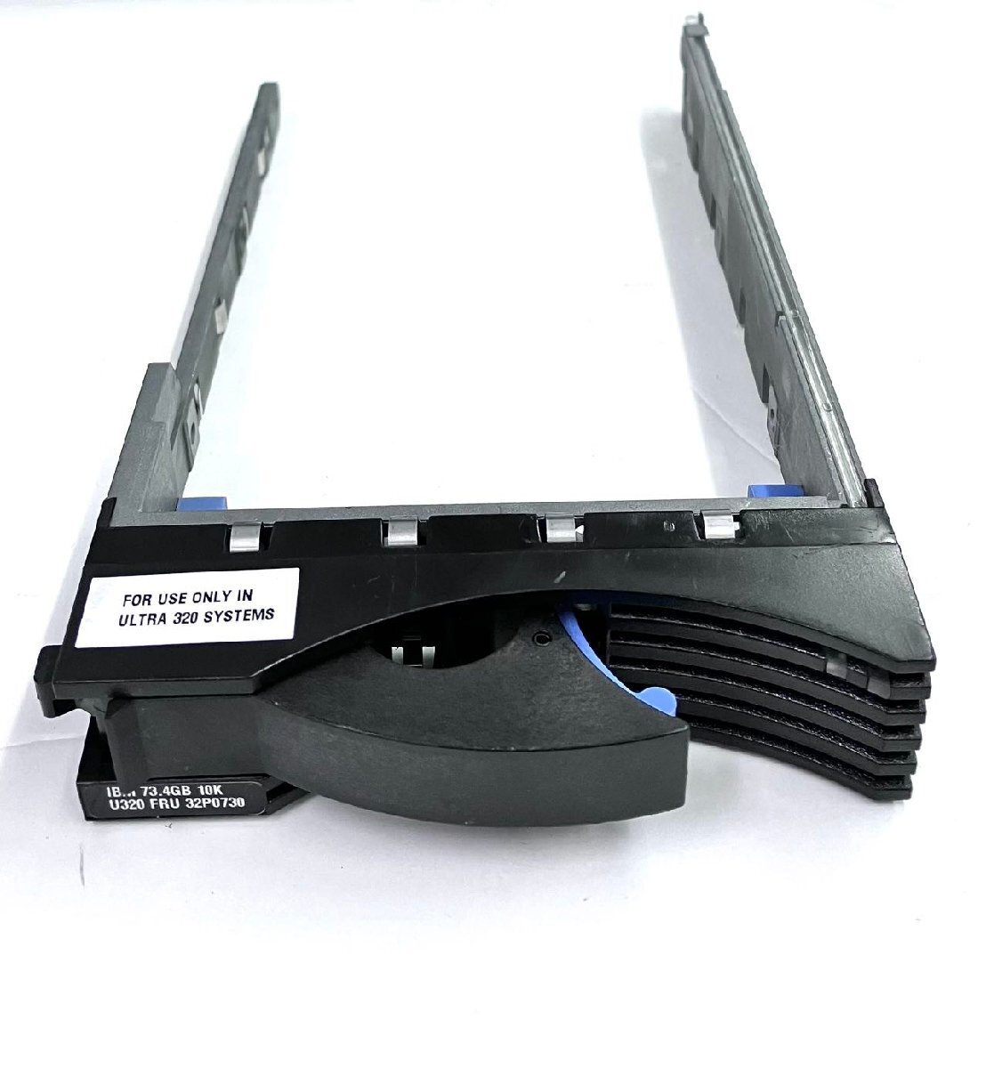 2YS0042★中古★IBM Ultra320 Systems用ハードドライブ(HDD)マウンタ/トレイ3.5インチ59P5224★ラベル IBM 73.4GB 10K U320 FRU 32P0730拍卖