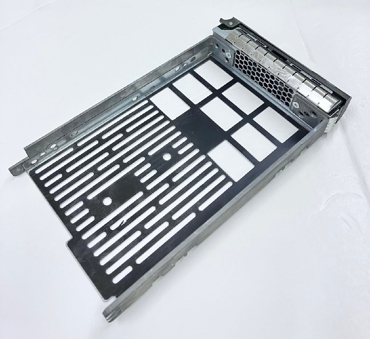 2YS0041★中古★DELL PowerEdge用HDDドライブキャディー/トレイ/マウンター3.5インチ0X968D★ラベル SSD 300GB 0k拍卖