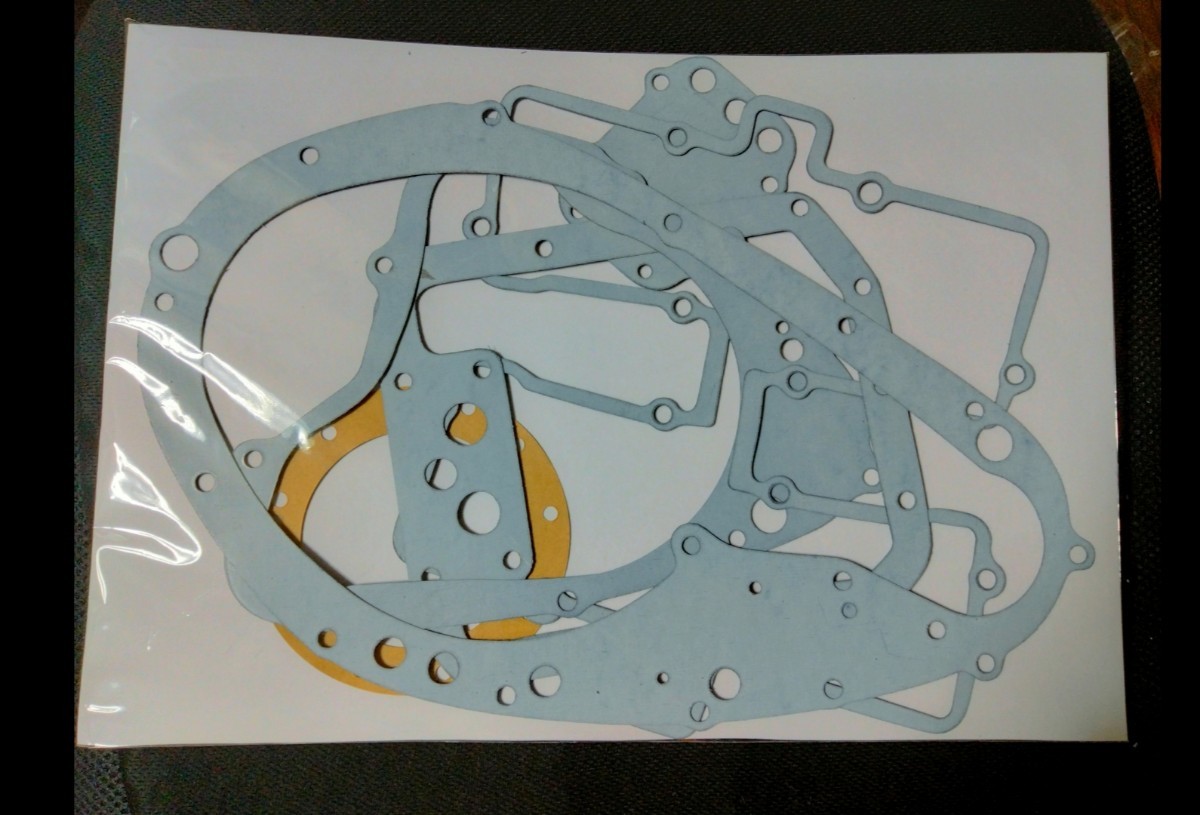 PAYPAY SUZUKI GSX250Eザリ新品 エンジンカバー ガスケット セット拍卖